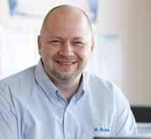 Martin Krohn, Mitinhaber von Dias und Krohn Kfz-Reparatur, Geschäftspartner der ADELTA.FINANZ AG, nutzt Factoring für Kfz-Betriebe.