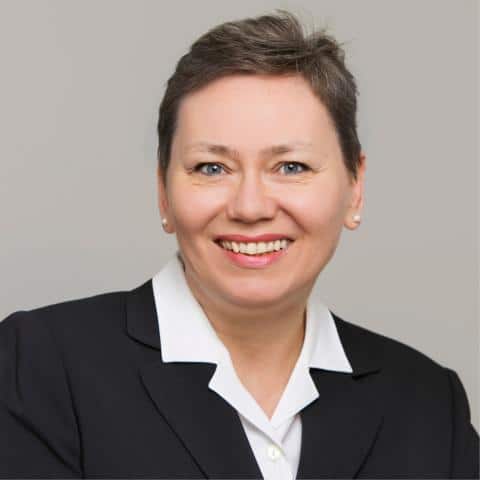 Vostandsassistentin Kristina Miltz, ADELTA.FINANZ AG. ADELTA bietet Factoring für das Handwerk und den Bestattungsmarkt.